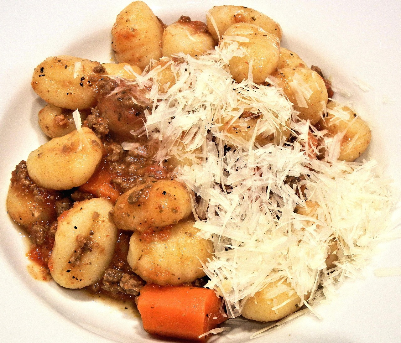 Schnelle Gnocchi-Pfanne mit Tomaten, Spinat und Feta